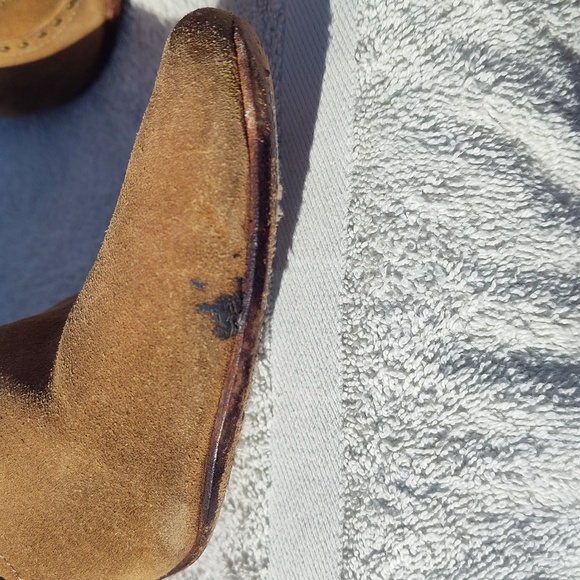 Boots - Picture 5 of 7